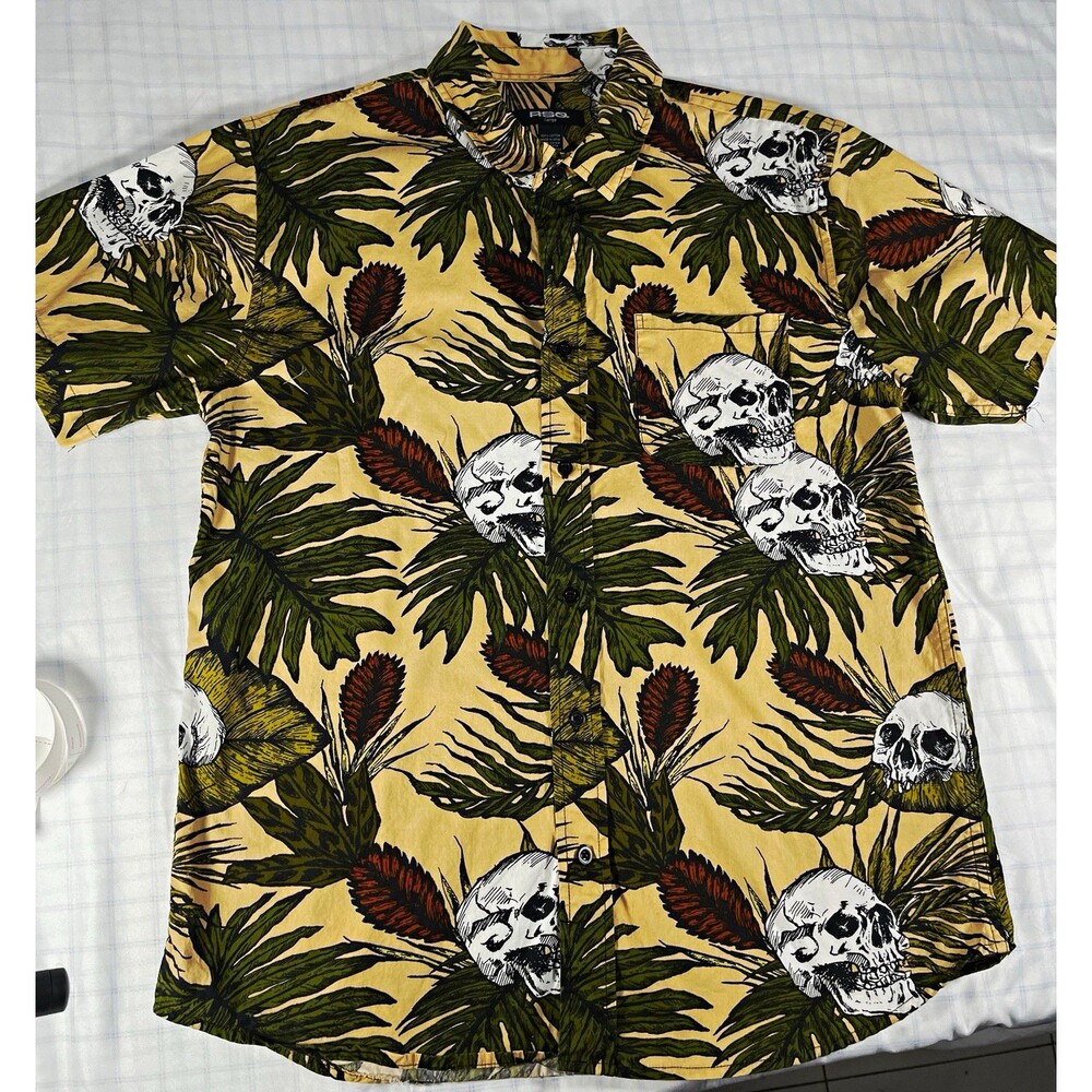 RSQ Men’s L Short Sleeve Button Up Shirt Beige Tropical Skull Print Cotton